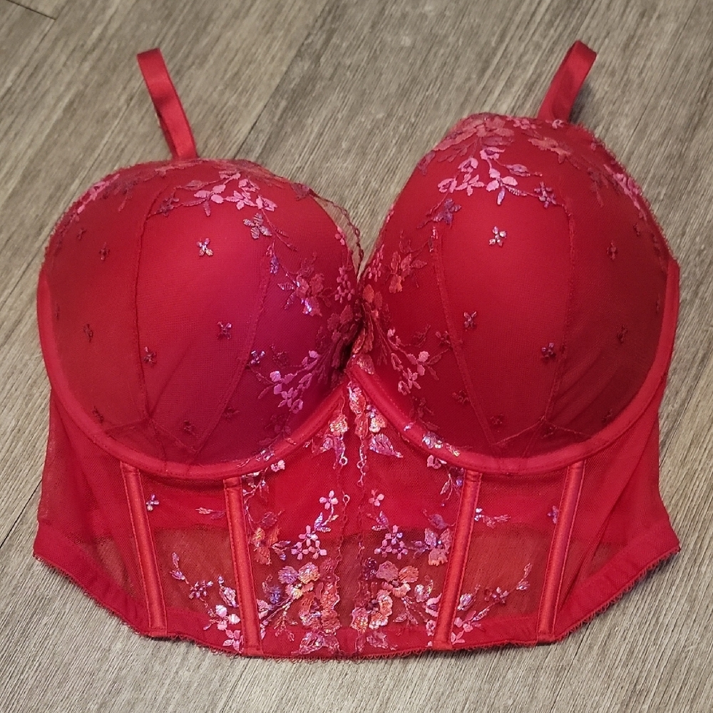 Victoria's Secret Red Push-Up Bra with Floral Embroidery